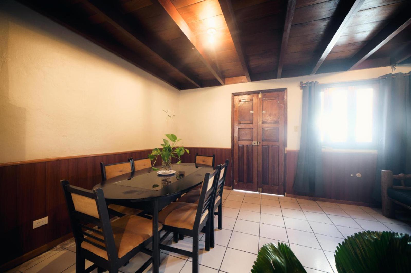 Hostal Don Cenobio Flores Kültér fotó